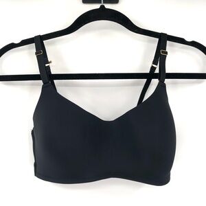LIVELY Molded Bandeau Bra 32D Black Wireless Bralette Convertible Straps No Wire